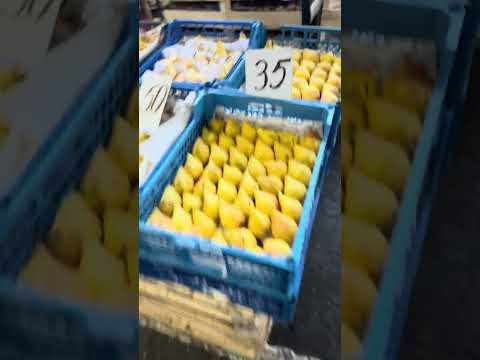 Видео: Шувар Львів огляд цін на фрукти на ринку 06.11.25
