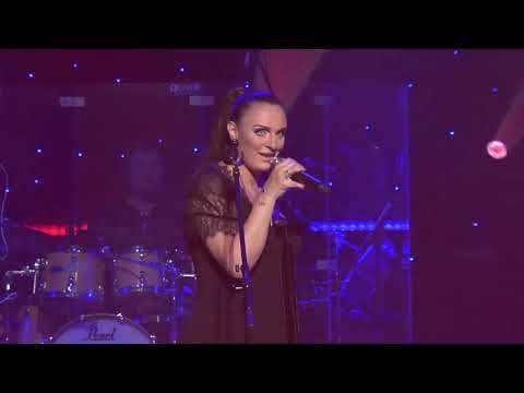 Видео: Елена Ваенга "Снег" БКЗ "Октябрьский" 14.07.2022