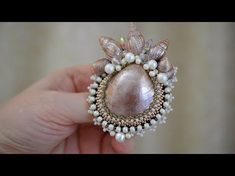 Видео: DIY Не выбрасывайте ракушки, пока не попробуете сделать красивый аксессуар. Брошь из ракушек