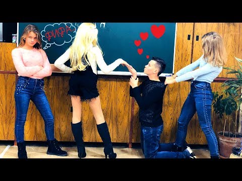 Видео: НОВЕНЬКАЯ В КЛАССЕ!!!