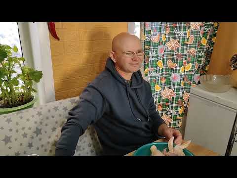 Видео: САША ЗАКОЛОЛ🐔САМ ВСЁ ДЕЛАЛ/СВАРИЛИ ХОЛОДЕЦ.