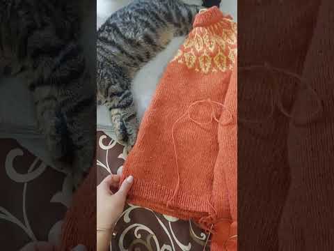 Видео: Затишне в'язання светру #вязання #вязание #вязанняспицями