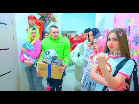 Видео: ДИАНЕ ПОФИГ НА ЛЮБОВЬ ДИМЫ!!! БУНТАРКИ ВЫГОНЯЮТ ПРЕДАТЕЛЯ ФУТБОЛИСТА ИЗ ШКОЛЫ ЧЕРЛИДЕРШ!!!