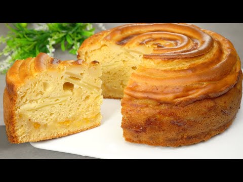 Видео: Если у вас дома есть яблоки - приготовьте очень вкусный яблочный пирог! Самый простой яблочный пирог