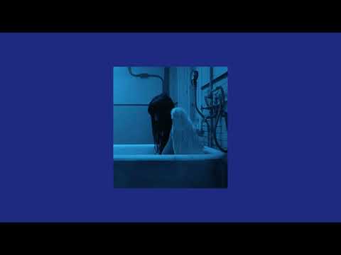 Видео: Мари Краймбрери- пряталась в ванной speed up