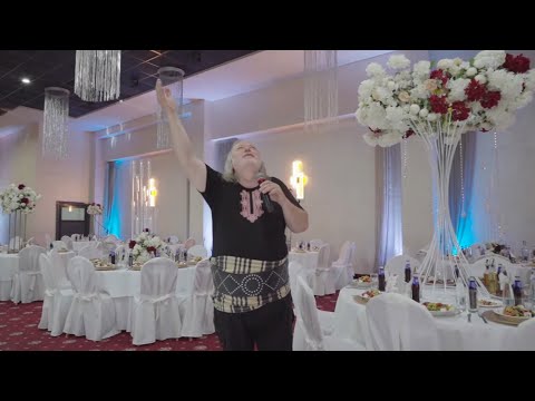 Видео: Пия, пея и се радвам на ЖИВОТА! -- Володя Стоянов - Войводата