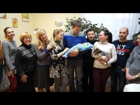 Видео: Выписка из роддома Игорь Мирошниченко 14.12.2016