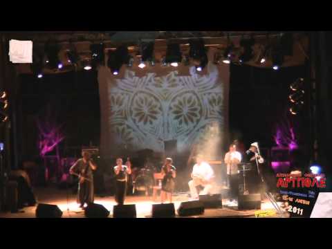 Видео: АртПоле 2011 - Village Kollektiv