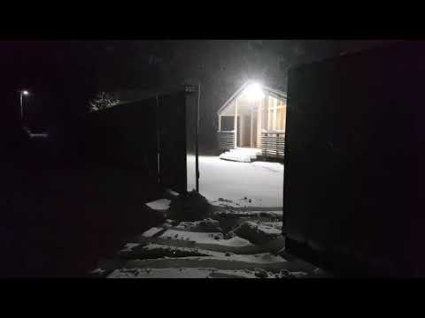 Видео: Что делать если электрические сдвижные ворота не открываются зимой