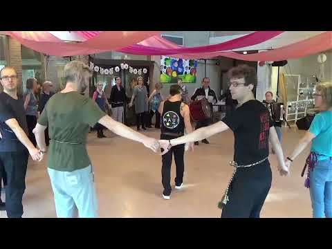 Видео: OGNJANOVO HORO - ОГНЯНОВО ХОРО -  Trakia