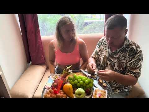 Видео: Пробуем тайские фрукты 