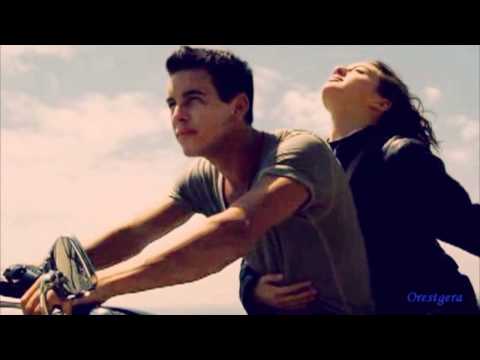 Видео: Ачи и Баби -"Люби меня".(Три метра над небом)