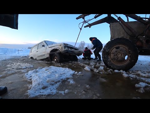 Видео: УТОПИЛИ НИВУ В ХЛАМ! ПЕРВАЯ РАЗВЕДКА ПО НАЛИМУ НА БОЛЬШОЙ РЕКЕ \ ПРИШЛИ МОРОЗЫ, ЗИМНЯЯ РЫБАЛКА 23-24