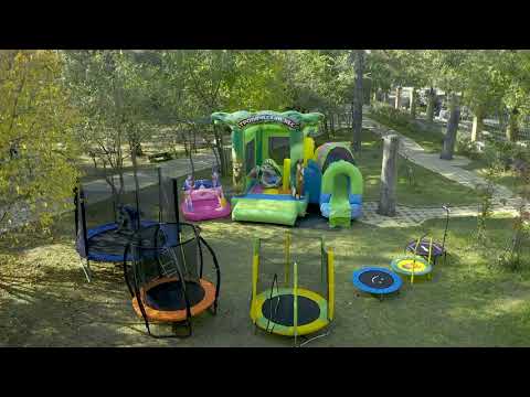 Видео: С какого возраста можно прыгать на батутах? Виды батутов.