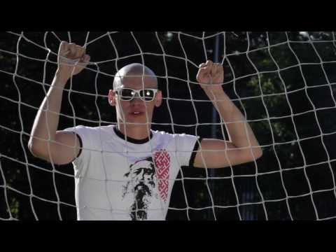 Видео: Алёша Lacoste Футбольчик