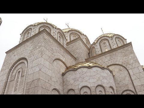Видео: Осветена црквата Св. Констатин и Елена во центарот на Скопје