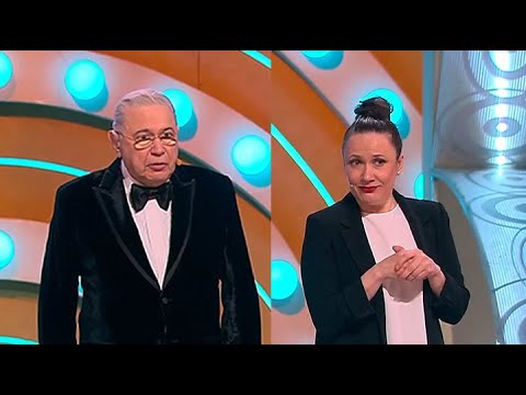 Видео: Сценка «Пин-код» - Е.Петросян, С.Саягова (ПШ 43)