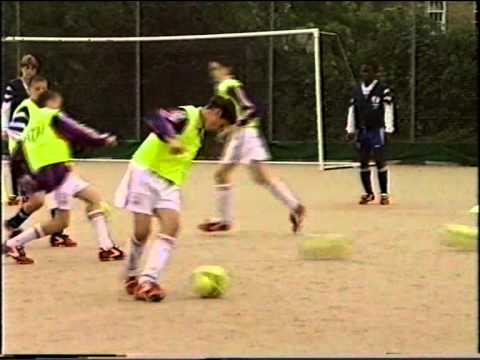 Видео: фут школа Англия часть 1 3