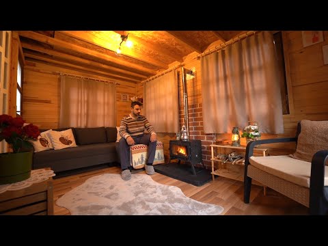 Видео: Тихая и спокойная жизнь в деревянном доме