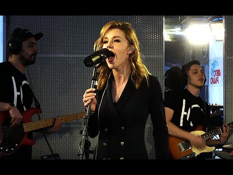 Видео: Юлианна Караулова - Ты Не Такой (LIVE @ Авторадио)