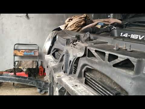 Видео: уходит антифриз, замена основного радиатора охлаждения гольф 4,  golf 4