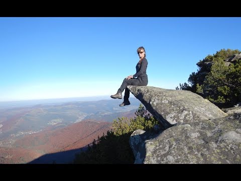 Видео: Похід в Карпати. Яремче-г.Маковиця-скелі Довбуша-г.Явірник-Горган (1467м)