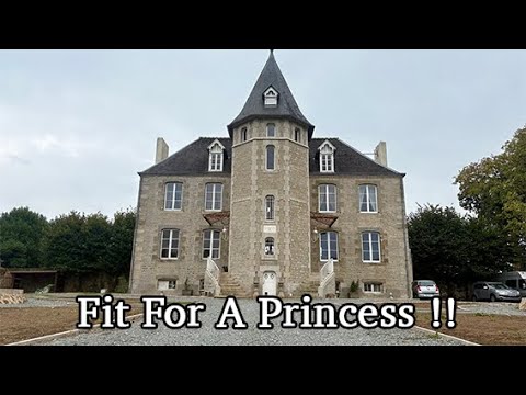 Видео: Как одна семья вернула к жизни забытый замок!!