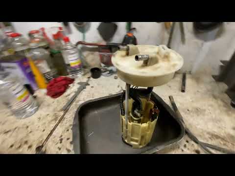 Видео: Внешний бензонасос на Ховер вместо штатного.