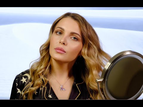 Видео: САМЫЙ УНИВЕРСАЛЬНЫЙ МАКИЯЖ - КРАСИВЫЙ, СИЯЮЩИЙ НЮД!