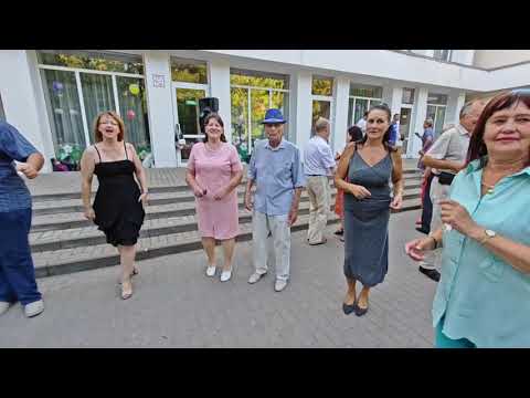 Видео: 18.08.24г..."Дорогая Пропажа"... гр. Курнуц... звучит на танцполе в Гомельском парке...