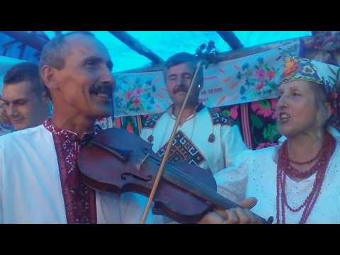 Видео: Фестини Шандровець завітав до В Яблуньки. Слава Шандровцю!!!