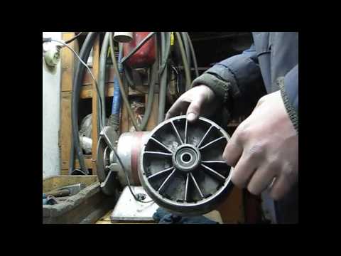 Видео: как выбить подшипники из колеса Явы