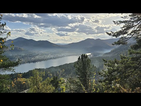 Видео: Горный Алтай! Золотая осень на «Золотом» озере! Музей Горно Алтайска. 
