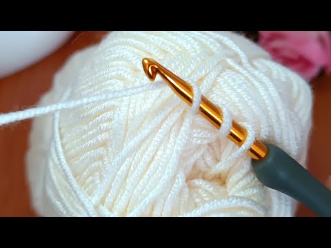 Видео: ВСЕГО 1 РЯД! Вы должны увидеть этот красивый узор вязания крючком! Легкий и простой стежок крючком