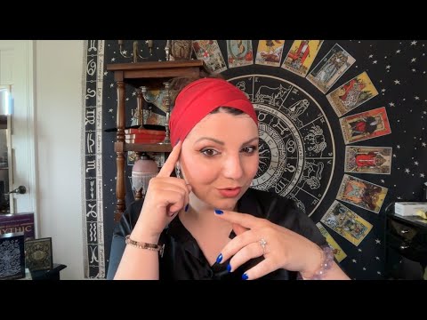 Видео: О чем молчит Ваш король? Таро Юлия Петрова Прямые эфиры