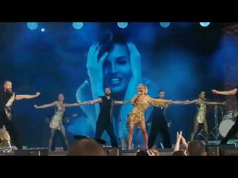 Видео: Полина Гагарина в Омске @PolinaGagarinaOfficial