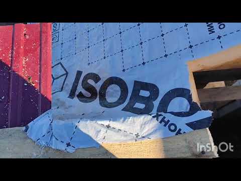 Видео: Укрыли крышу листами, осталась мелочевка.