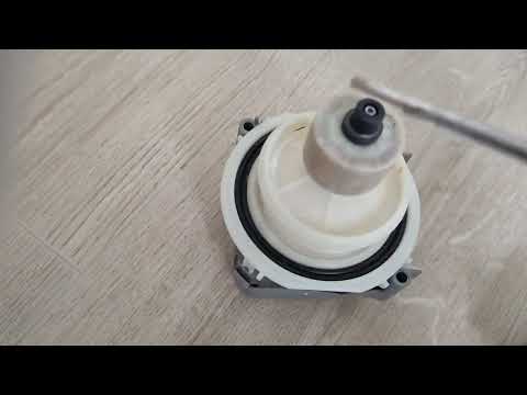 Видео: Проверить тепловой насос посудомоечной машины. Циркуляционный насос посудомойки. Ошибки по насосу.