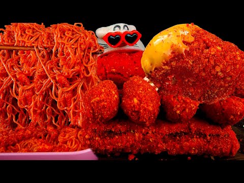 Видео: ASMR MUKBANG :) cheetos индонезийская лапша и гигантская ветчина cheetos и курица cheetos
