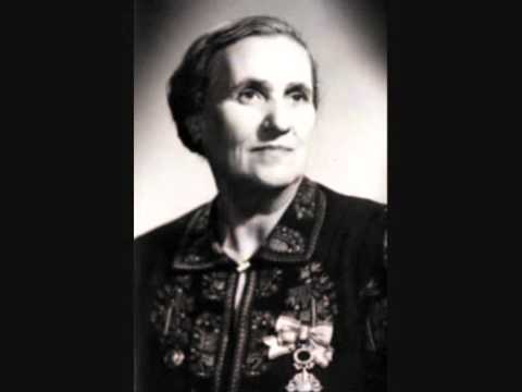 Видео: ГЮРГА ПИНДЖУРОВА " ОЙ, ДИМИТРО ЛЕ "