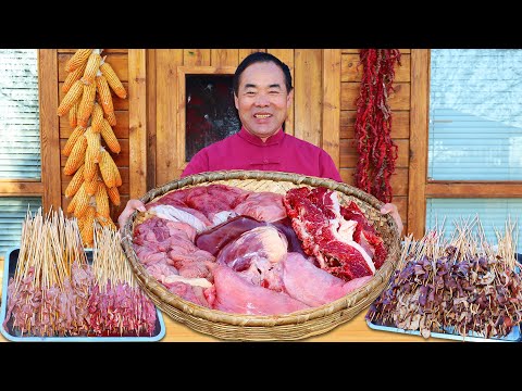 Видео: Горячий горшок с ослом! Шашлык из потрохов и мяса осла! | Дядя Сельский Гурман