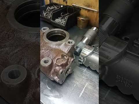 Видео: Гур камаза ZF 415 b ремонт и опрессовка (проверка работоспособности).