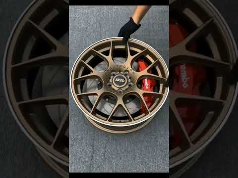 Видео: Тормозная система и кованные диски в Москве #brembo #тормоза #тюнингмосква #racing #кованныедиски