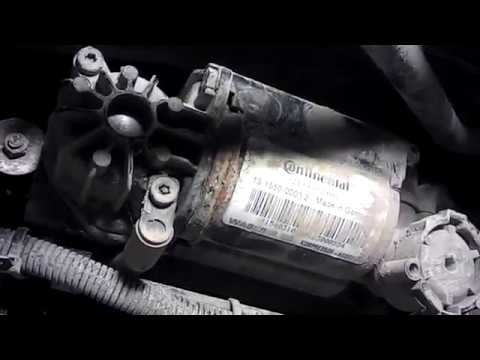 Видео: Как снять компрессор пневмо подвески Ауди Аллролд