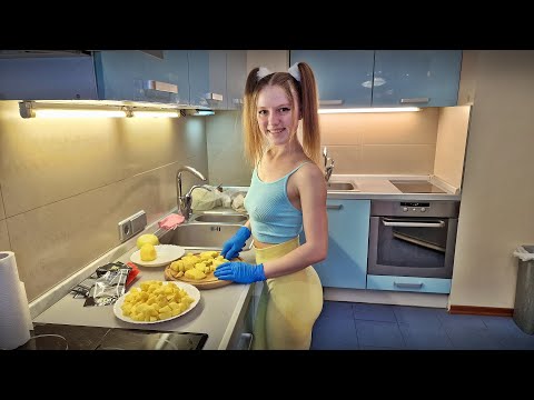 Видео: КИЕВ. ГОТОВИМ БОРЩ В ОТЕЛЕ