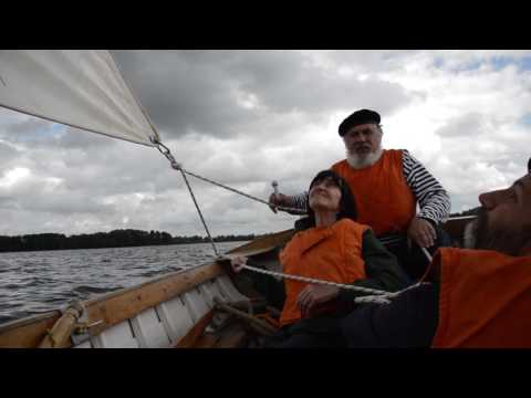 Видео: Под парусом. Учебное занятие для новичков.