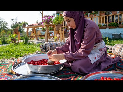 Видео: 🏡 Деревенская Жизнь: Приготовление Клюквенного Варенья И Компота С Мамой
