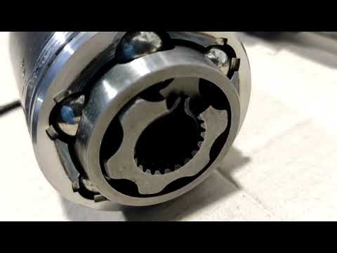 Видео: JEEP CHEROKEE KL. Карданный вал. Подвесные подшипники. #jeepcherokee #diy #automobile #ремонт #шрус