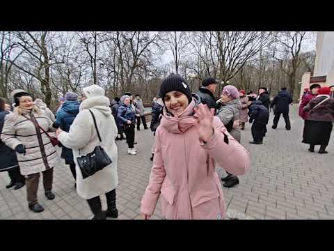 Видео: 1.02.25г..."ФАНТАЗЕР"... звучит на танцполе в Гомельском парке...