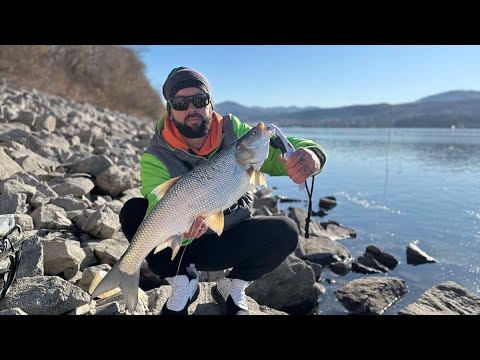 Видео: Когато щуките не взимат расперите го отнасят !!!